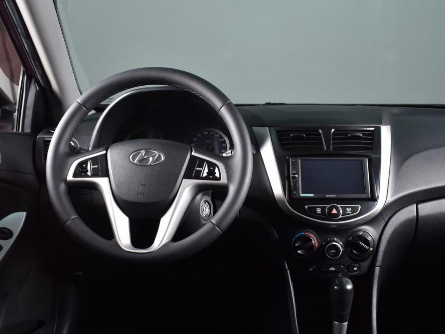 Hyundai Solaris I Кемерово  - изображение 11