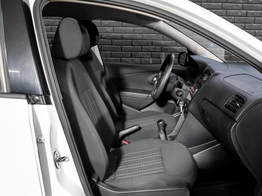 Volkswagen Polo V Рестайлинг Екатеринбург  - изображение 11