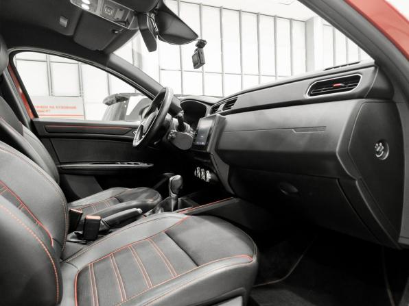 Renault Arkana I с пробегом 2021 года, цена 1 590 000 рублей, 134343 км, внедорожник, Автокод Объявления