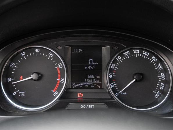 Skoda Rapid I с пробегом 2016 года, цена 890 000 рублей, 115370 км, лифтбек, Автокод Объявления