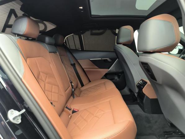 BMW 5 серии VIII (G60/G61/G68) с пробегом 2025 года, цена 9 200 000 рублей, 5830 км, седан, Автокод Объявления