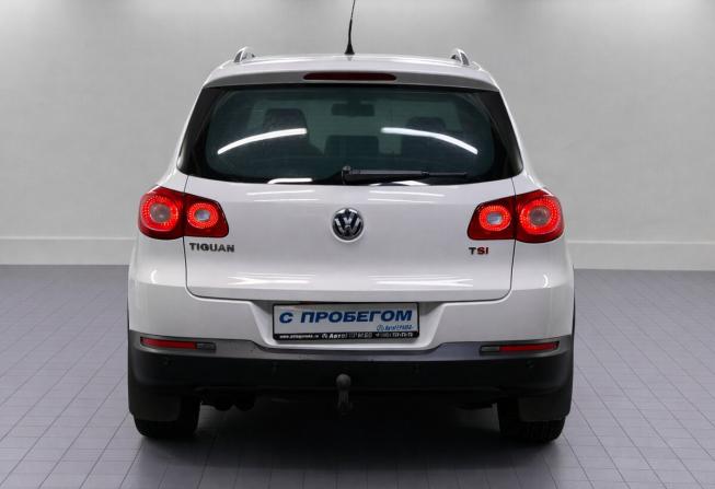 Volkswagen Tiguan I с пробегом 2008 года, цена 750 000 рублей, 249702 км, внедорожник, Автокод Объявления