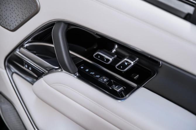 Новый Land Rover Range Rover V 2026 года, цена 23 700 000 рублей, внедорожник, Автокод Объявления