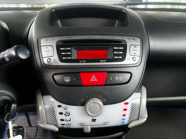 Citroen C1 I Рестайлинг 2 с пробегом 2013 года, цена 540 000 рублей, 217330 км, хэтчбек, Автокод Объявления
