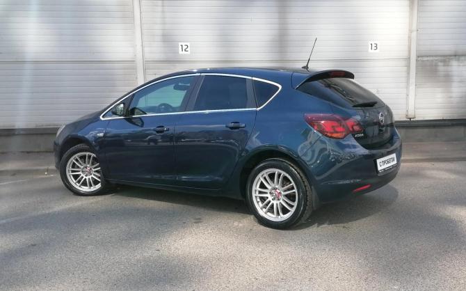 Opel Astra J с пробегом 2012 года, цена 689 000 рублей, 141462 км, хэтчбек, Автокод Объявления