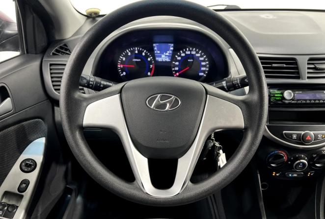 Hyundai Solaris I с пробегом 2012 года, цена 625 000 рублей, 207049 км, седан, Автокод Объявления