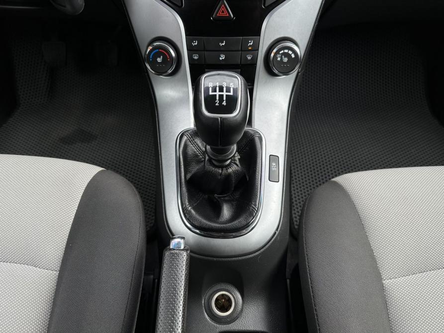 Chevrolet Cruze I Ижевск  - изображение 15