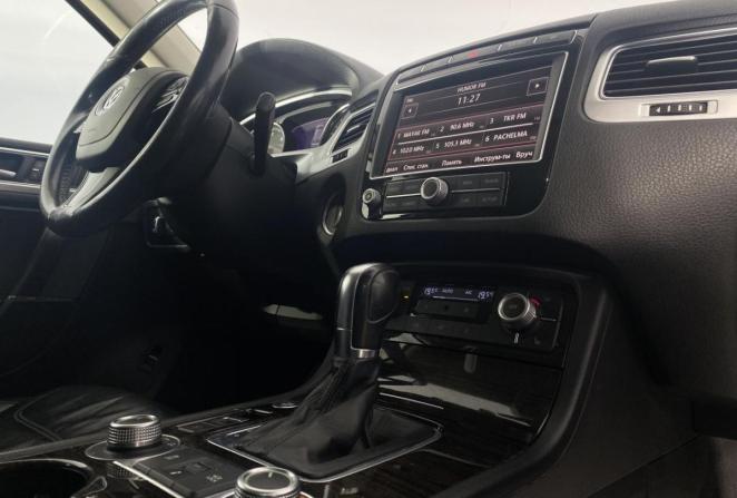 Volkswagen Touareg II Рестайлинг с пробегом 2015 года, цена 2 690 000 рублей, 243284 км, внедорожник, Автокод Объявления