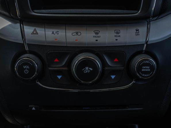 Dodge Journey I Рестайлинг с пробегом 2015 года, цена 1 590 000 рублей, 66068 км, внедорожник, Автокод Объявления