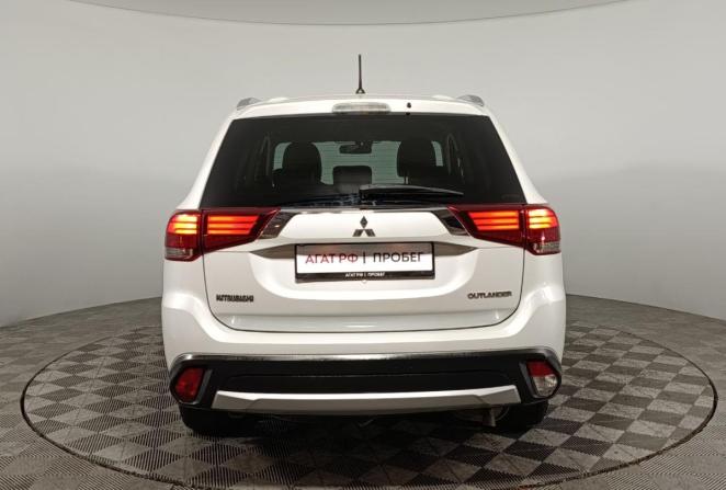 Mitsubishi Outlander III Рестайлинг 2 с пробегом 2016 года, цена 1 820 000 рублей, 142312 км, внедорожник, Автокод Объявления