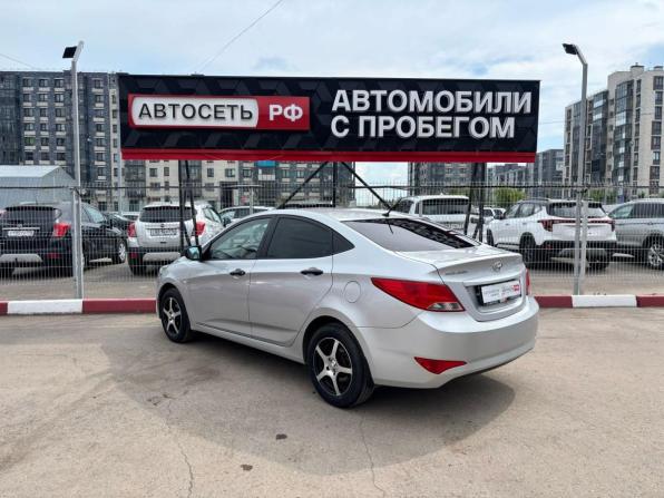 Hyundai Solaris I Рестайлинг с пробегом 2016 года, цена 940 000 рублей, 81114 км, седан, Автокод Объявления