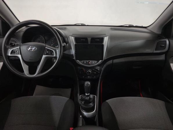 Hyundai Solaris I с пробегом 2014 года, цена 670 000 рублей, 195945 км, хэтчбек, Автокод Объявления