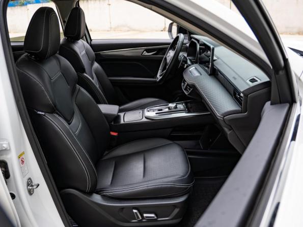 Haval Jolion I Рестайлинг с пробегом 2025 года, цена 2 399 000 рублей, 8298 км, внедорожник, Автокод Объявления