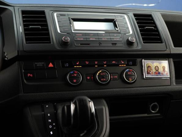 Volkswagen Caravelle T6 с пробегом 2016 года, цена 2 790 050 рублей, 166691 км, минивэн, Автокод Объявления