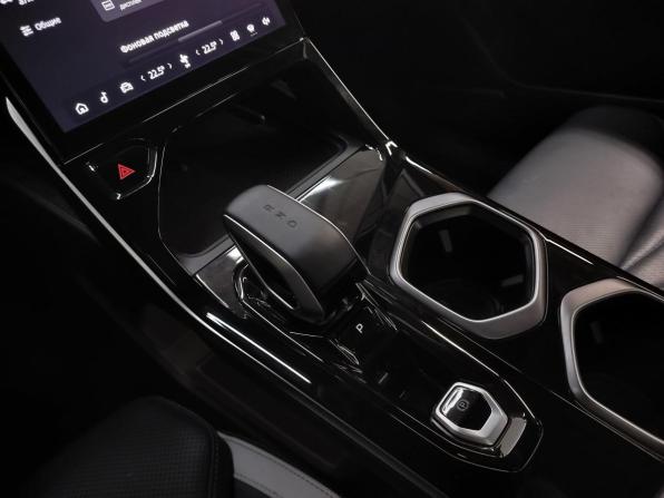 Geely Atlas II с пробегом 2024 года, цена 3 210 000 рублей, 2570 км, внедорожник, Автокод Объявления