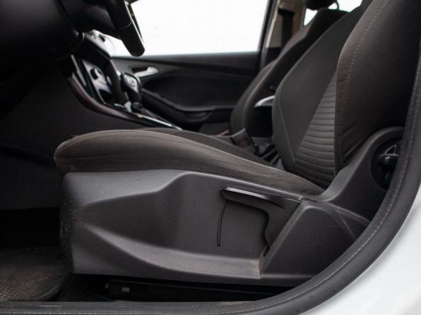 Ford Focus III Рестайлинг с пробегом 2016 года, цена 940 000 рублей, 173698 км, хэтчбек, Автокод Объявления