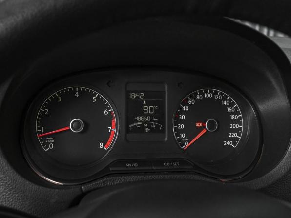Volkswagen Polo V Рестайлинг с пробегом 2016 года, цена 680 000 рублей, 486601 км, седан, Автокод Объявления