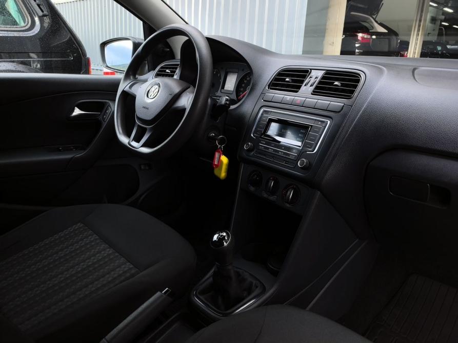 Volkswagen Polo V Рестайлинг Мурманск  - изображение 15