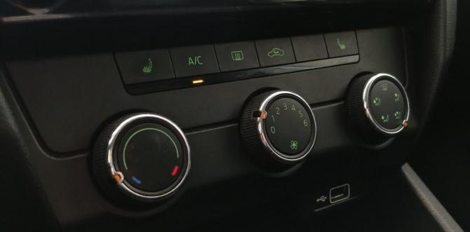 Skoda Octavia III (A7) Рестайлинг с пробегом 2018 года, цена 699 000 рублей, 428000 км, лифтбек, Автокод Объявления