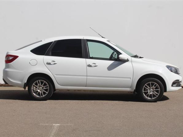 Lada (ВАЗ) Granta I Рестайлинг с пробегом 2021 года, цена 865 000 рублей, 27805 км, лифтбек, Автокод Объявления