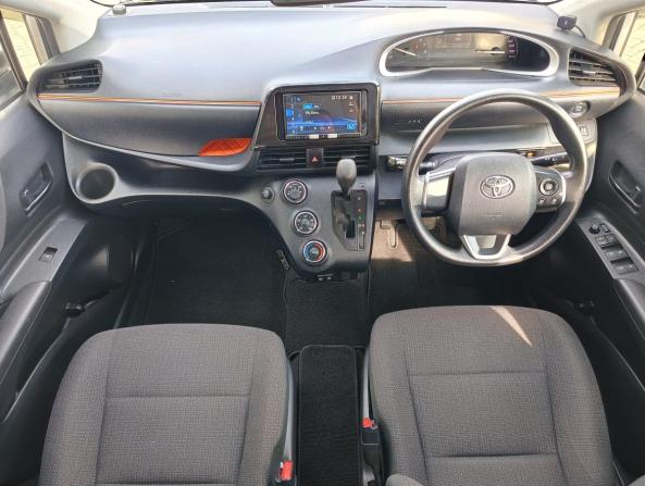 Toyota Sienta II Рестайлинг с пробегом 2019 года, цена 1 350 000 рублей, 110000 км, минивэн, Автокод Объявления