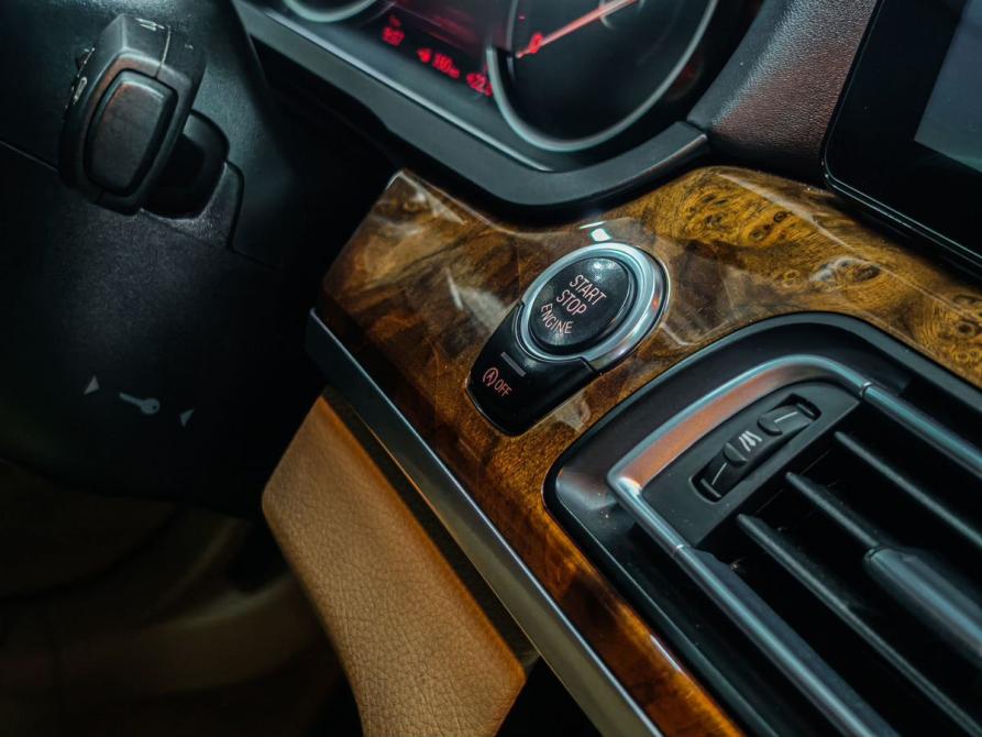 BMW 7 серии V (F01/F02/F04) Рестайлинг Ростов-на-Дону  - изображение 28
