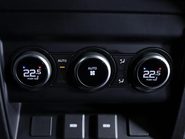 Land Rover Defender II с пробегом 2023 года, цена 9 600 000 рублей, 22527 км, внедорожник, Автокод Объявления