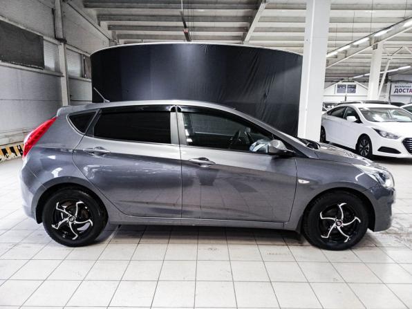 Hyundai Solaris I Рестайлинг с пробегом 2016 года, цена 920 000 рублей, 114082 км, хэтчбек, Автокод Объявления