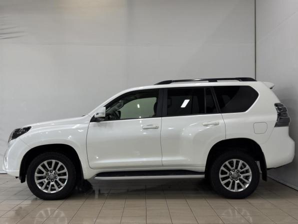 Toyota Land Cruiser Prado 150 Series Рестайлинг 1 с пробегом 2017 года, цена 3 769 000 рублей, 233451 км, внедорожник, Автокод Объявления