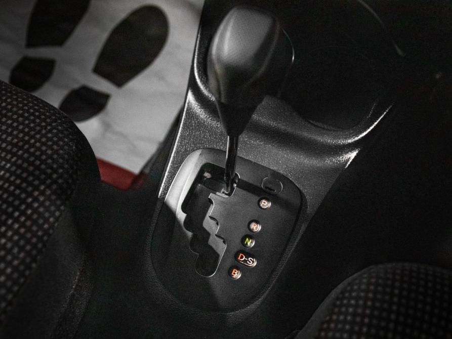 Toyota Vitz III (XP130) Рестайлинг 2 Иркутск  - изображение 16