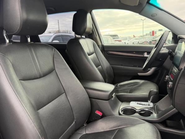 Kia Sorento II с пробегом 2012 года, цена 1 399 000 рублей, 238240 км, внедорожник, Автокод Объявления