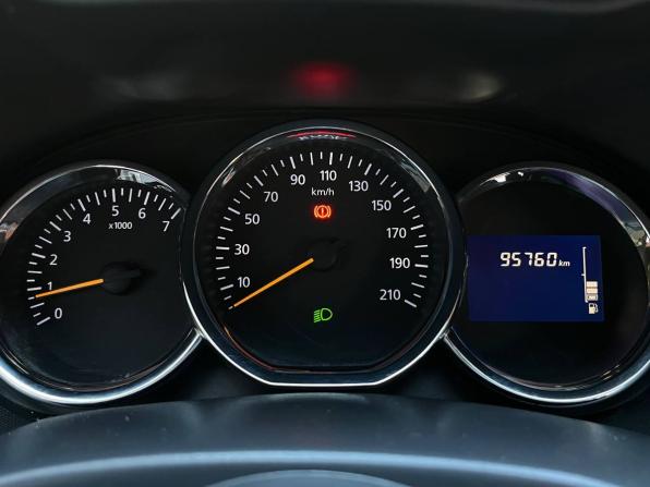 Renault Duster I Рестайлинг с пробегом 2017 года, цена 1 400 000 рублей, 100000 км, внедорожник, Автокод Объявления