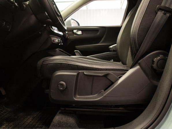 Volvo XC40 I с пробегом 2019 года, цена 2 170 000 рублей, 220536 км, внедорожник, Автокод Объявления