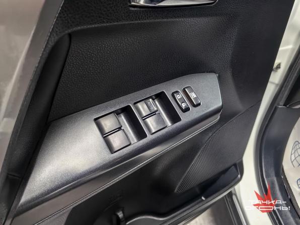 Toyota RAV4 IV (XA40) Рестайлинг с пробегом 2015 года, цена 2 218 000 рублей, 160000 км, внедорожник, Автокод Объявления
