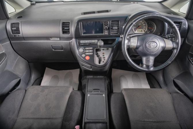 Toyota Wish I Рестайлинг с пробегом 2005 года, цена 999 000 рублей, 300000 км, компактвэн, Автокод Объявления