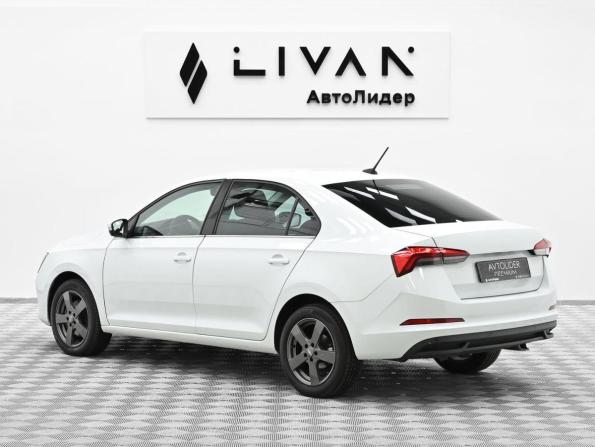 Skoda Rapid II с пробегом 2021 года, цена 759 000 рублей, 52649 км, лифтбек, Автокод Объявления