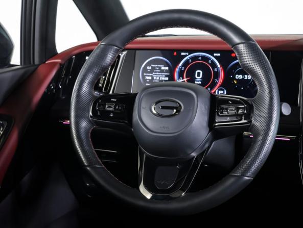 GAC M8 с пробегом 2024 года, цена 4 800 000 рублей, 27952 км, минивэн, Автокод Объявления