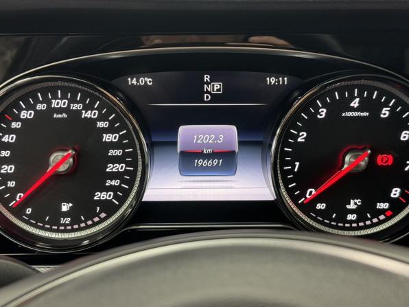 Mercedes-Benz E-Класс V (W213 S213 C238) с пробегом 2017 года, цена 2 550 000 рублей, 196543 км, седан, Автокод Объявления