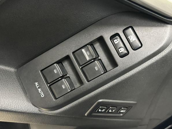 Toyota Land Cruiser Prado 150 Series Рестайлинг 2 с пробегом 2017 года, цена 4 899 000 рублей, 109947 км, внедорожник, Автокод Объявления