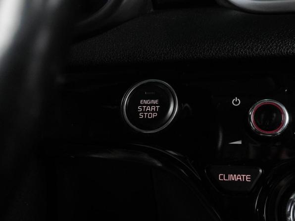 Kia Sportage IV Рестайлинг с пробегом 2021 года, цена 2 276 000 рублей, 145846 км, внедорожник, Автокод Объявления