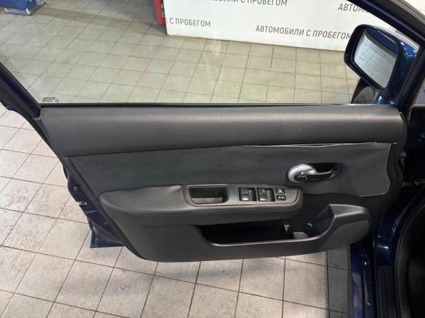 Nissan Tiida I Рестайлинг с пробегом 2010 года, цена 549 000 рублей, 300000 км, хэтчбек, Автокод Объявления