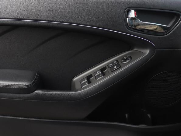 Kia Cerato III Рестайлинг (Classic) с пробегом 2018 года, цена 1 365 000 рублей, 132721 км, седан, Автокод Объявления