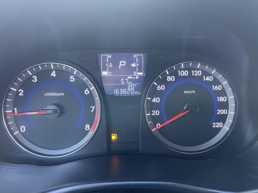 Hyundai Solaris I Рестайлинг Саратов  - изображение 9
