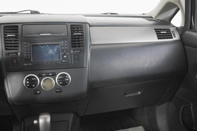 Nissan Tiida I Рестайлинг с пробегом 2010 года, цена 689 000 рублей, 281000 км, седан, Автокод Объявления