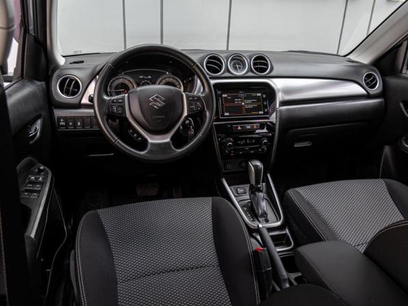 Suzuki Vitara II Рестайлинг с пробегом 2020 года, цена 2 050 000 рублей, 58069 км, внедорожник, Автокод Объявления