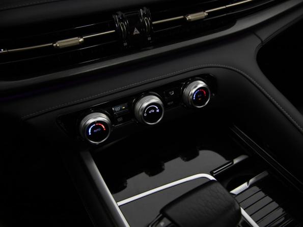 Changan CS95 I Рестайлинг 2 с пробегом 2023 года, цена 2 399 000 рублей, 90045 км, внедорожник, Автокод Объявления