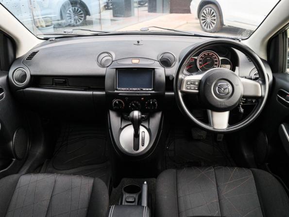 Mazda Demio III (DE) с пробегом 2011 года, цена 670 000 рублей, 222737 км, хэтчбек, Автокод Объявления