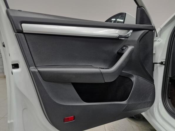 Skoda Octavia III (A7) Рестайлинг с пробегом 2019 года, цена 1 790 000 рублей, 79450 км, лифтбек, Автокод Объявления