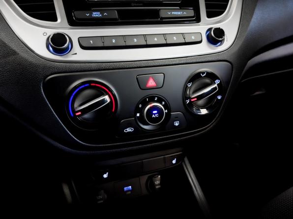 Hyundai Solaris II Рестайлинг с пробегом 2022 года, цена 1 615 000 рублей, 83964 км, седан, Автокод Объявления