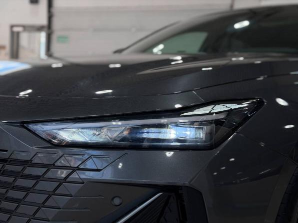 Changan UNI-V I с пробегом 2023 года, цена 2 249 900 рублей, 60000 км, лифтбек, Автокод Объявления